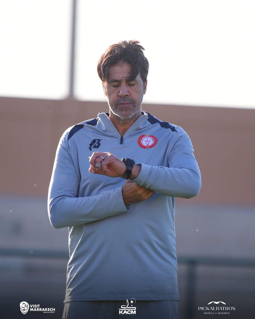 Hicham Dmiai avant un match du Kawkab Marrakech